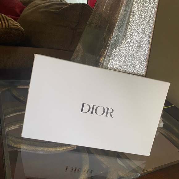 Christian Dior Paris Zippy Pouch /Dior Beauty ✨ - Picture 2 of 8